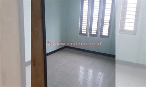 Disewakan Rumah Di Tanjung Duren (PK006095) - EASTONS