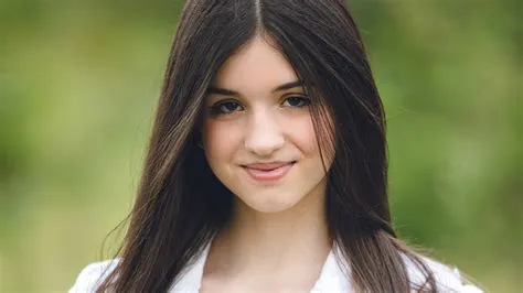 Girl Pretty Smile Wallpapers - Wallpaper Cave