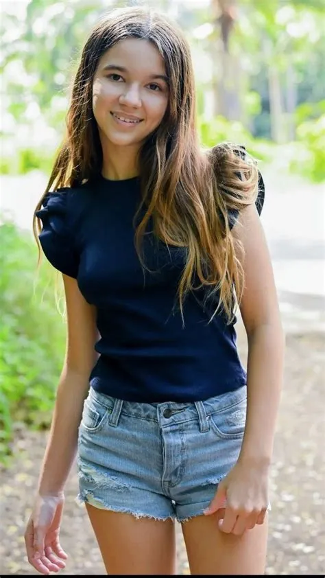 Emberlee | Fashion teenage girls, Teen girl fashion, Pretty swimwear