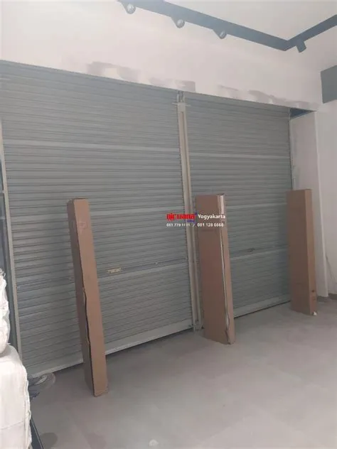 Rolling Door One Sheet Full Perforated Berkualitas di Hardware Roxy ...