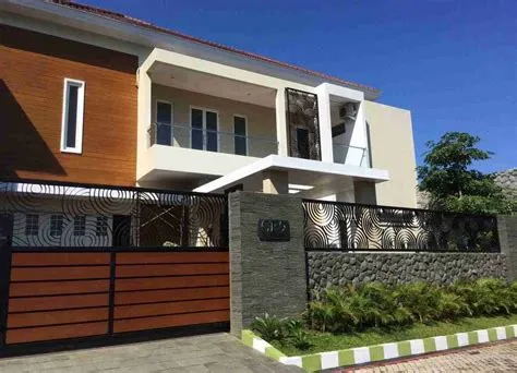 Dijual Rumah cantik 2 lantai + Kolam renang di Perumahan Sempusari ...