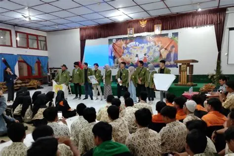 SMKN 3 Surabaya arahkan potensi siswa lewat "Campus Expo" - ANTARA News ...