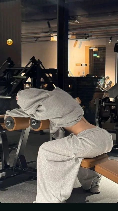 by noxwa🪄 on Тренування для всього тіла in 2025 | Gym outfit, Gym ...