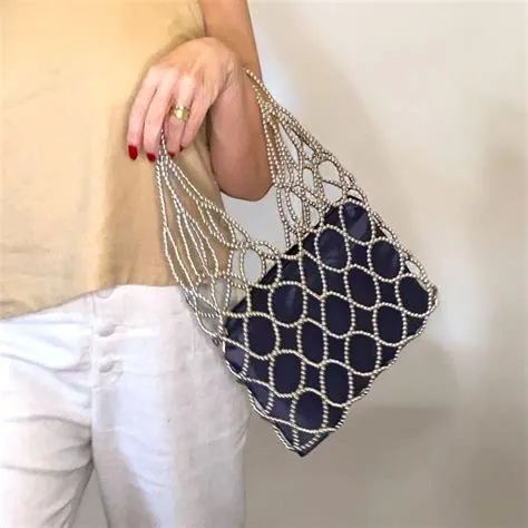 de Evelyn Agramonte em Carteras de Perlas. ⚪⚪⚪⚪⚪ em 2025 | Bolsas ...