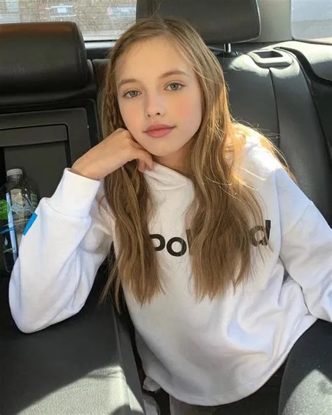 Hübsche Mädchen 14