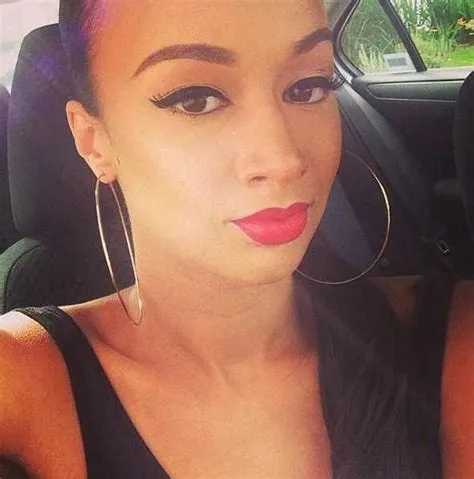 Draya red lips | Flawless makeup tutorial, Pin up makeup, Makeup forever