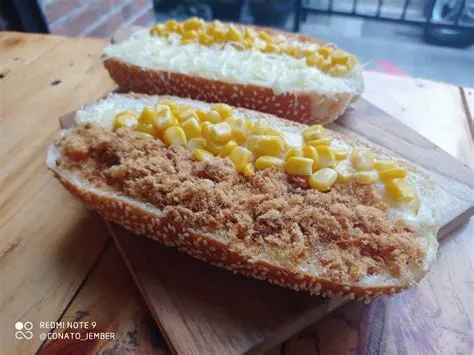 CONATO BAKERY & CAFE (Jember) | MANIS APA GURIH?? 🤪 Pilih yang manaaaa ...