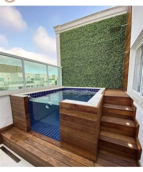 Hot Tub Easy Access Deck for Your Backyard