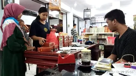 UD.Sumber madu ,Pusat oleh2 khas Jember | Jember