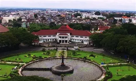 Pesta Kembang Api Digelar Balai Kota Malang, Cek Info Ini untuk Hindari ...