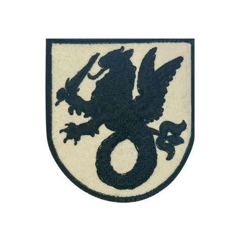 Passadores / Divisas / Emblemas / Meias Luas / Pins