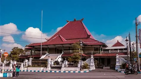 POV Street Photography | 25 Menit Alun-Alun Kota Jember | Canon 750D ...
