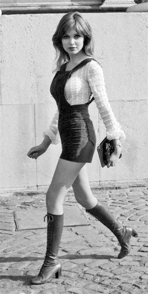 by Graham Maggs on Madeline Smith | Sixties fashion, 1960s fashion ...