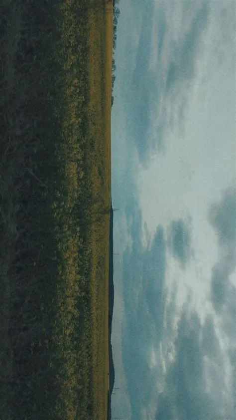 di Pilar Astorga su RO fotos IG nel 2025