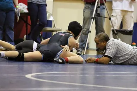 Men Wrestling Women: girl pins guy