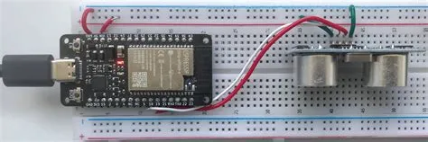 HC-SR04 sensor: ESP32 tutorial with Arduino code
