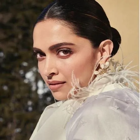 Deepika only Indian among 10 most beautiful women in the world - Daily ...