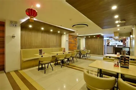 HOTEL 99 MONUMENTO $16 ($̶2̶9̶) - Prices & Reviews - Caloocan ...