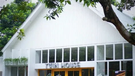 Homey Restaurant at Twin House Cipete - JAJANBEKEN.COM