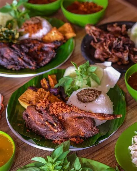 Rekomendasi 10 Kuliner Malam di Tebet yang Ajib - Nibble