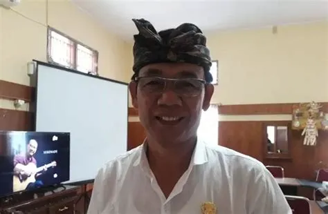 Cegah Erosi, Lahan Kritis di Wanagiri dan Tamblingan Ditanami Kopi - Bali Express