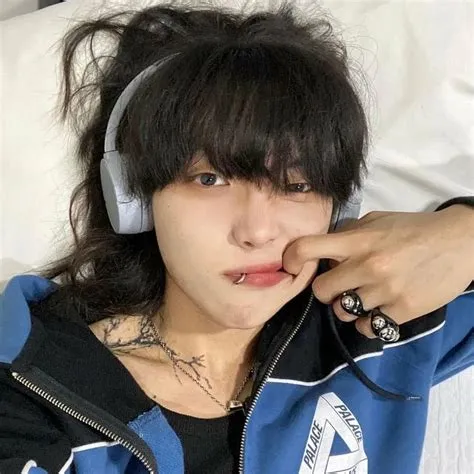 by tintin! on aleatorio ୭ . | Pretty people, Beautiful people, Poses