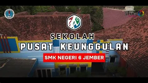 TRANSFORMASI KONSENTRASI KEAHLIAN DKV SEBAGAI PUSAT KEUNGGULAN SKEMA ...