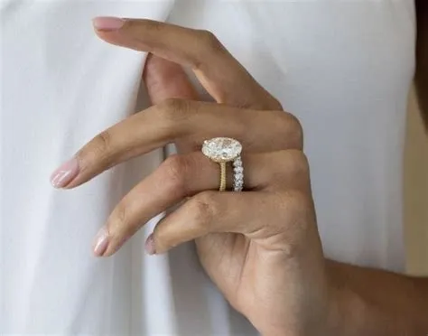 de Charlotte Campana en // JEWEL | Anillos de compromiso, Tableros ...