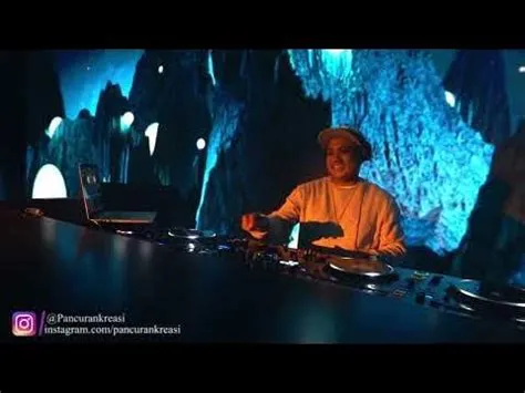 PROSES MAPPING IQOS ILUMA ,DOME SPARK SENAYAN | SPARK SENAYAN - YouTube