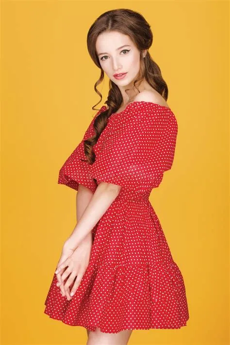 de jeune belle fille photo stock. Image du assez - 66297958