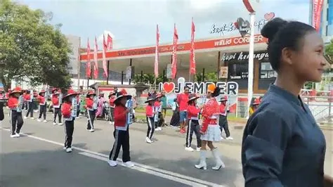 MarchingBand SDN Gebang 01 Jember - YouTube
