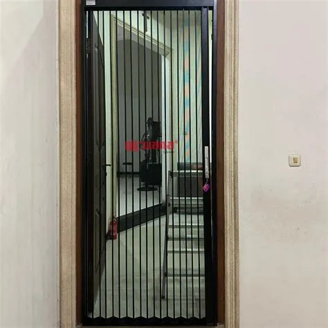 Pemasangan Folding Security Door di Sukomanunggal Surabaya - Nirwana Group