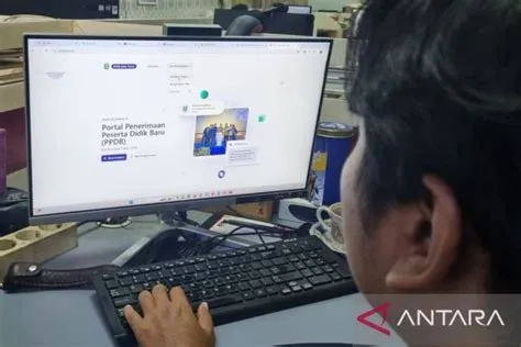 Dinas Pendidikan Jatim mulai buka pengambilan PIN PPDB SMA/SMK - ANTARA ...