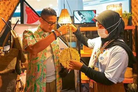 Nurul Idzi, Alumnus ITS Kembangkan Produk Ramah Lingkungan dari Serat ...