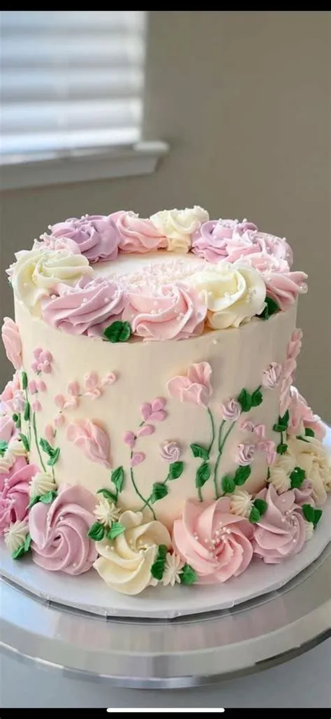 by Becca McIlwain on CAKES in 2025 | Buttercream cake decorating ...