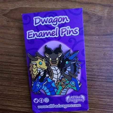 Wings of Fire Pin - Clay Pin - Sunny Pin - Starflight Pin - Tsunami Pin ...