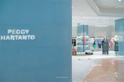 PEGGY HARTANTO – Plaza Senayan