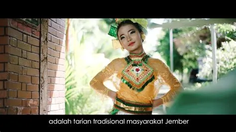 Tari Lahbako dan Tembakau Jember @Indonesiangirl - YouTube