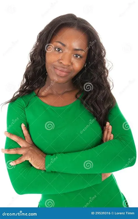 Die Farbige Frau Steht Vor Der Kamera Stockfoto - Bild von frau ...