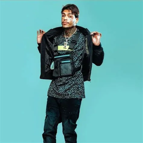 de Kevin bueno eterno😇 em Pins criados por você | Câmera de tirar ...