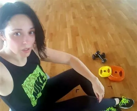 Andreea Marin Varsta - Pin on Vedete Online - Andreea marin își ...