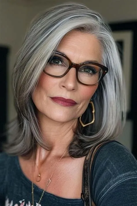 36 flattering hairstyle ideas for women in their 50s with glasses – Artofit