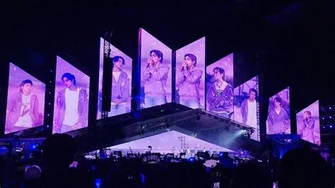 by RAV on B A N G T A N . ♥︎ꗃ | Bts wallpaper desktop, Bts laptop ...