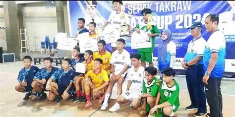 Tim Sepak Takraw Lumajang Mendominasi Gelar Juara Kategori Umum. Tim ...