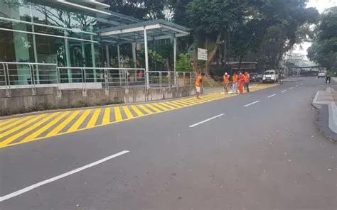 Cat Marka Jalan Thermoplastic Harga Murah | Kontraktorjalan.com