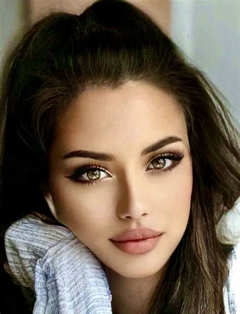 Stunning Eyes, Most Beautiful Faces, Beautiful Lips, Beautiful Women ...