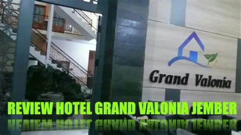 REVIEW HOTEL GRAND VALONIA JEMBER - YouTube