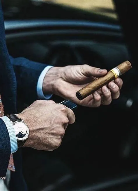 on Gentleman’s Club 🎩🥃