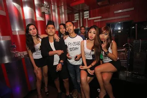 F1 Club and Planet 1 Disco (Batam) | Jakarta100bars Nightlife Reviews ...