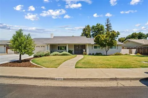 713 W Pine Street, Exeter, CA 93221 | MLS# 230527 | Trulia